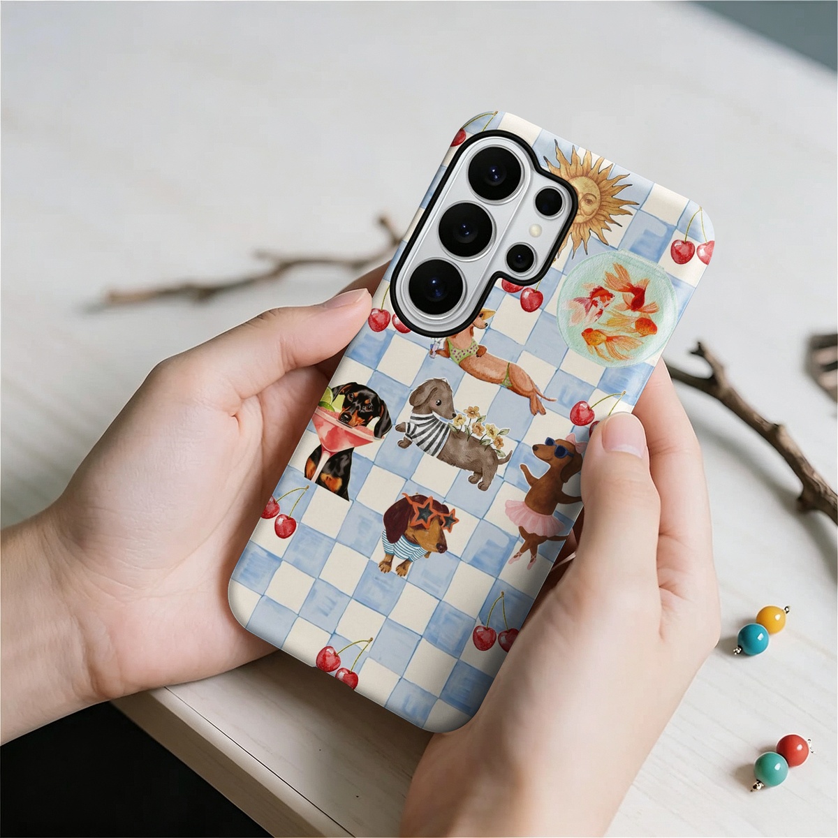 Komik Köpekler Temalı, İki Kat - Samsung Galaxy S24 incelemesi ve fiyatı